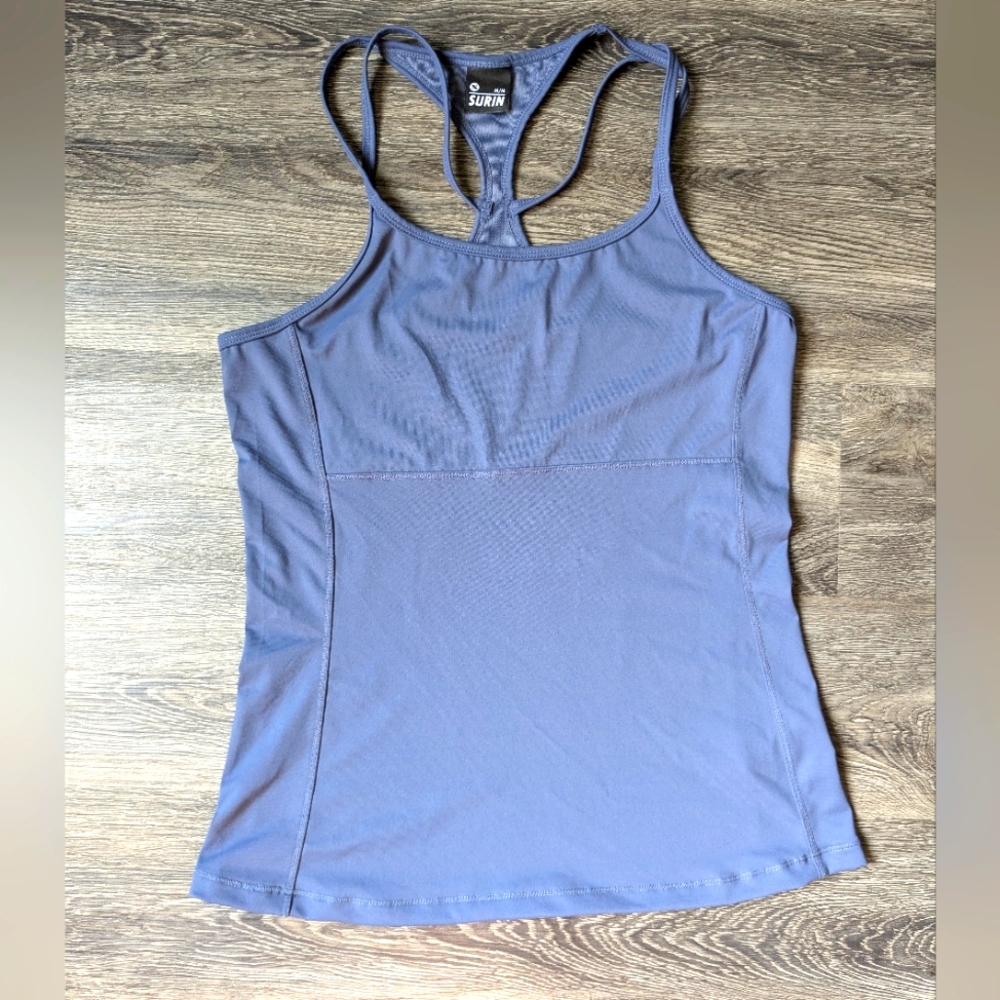 NWOT Surin yoga top, Size‎ M